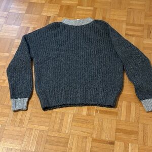 Elllie May Gray Sweater with Ribbed Design NWOT